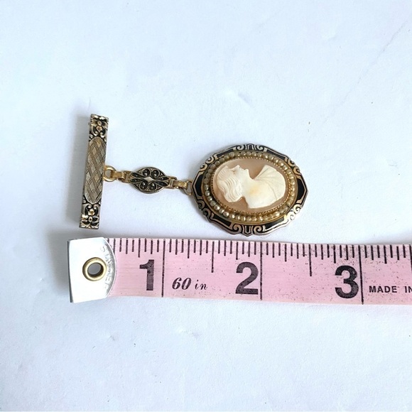Vintage Cameo Brooch Victorian Style Carved Female Profile Portrait Gold Pin - Picture 11 of 11